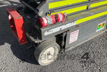 2018 Skyjack SJ1113215 Scissor Lift (Electric)