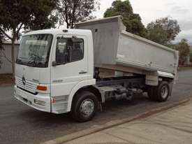 2002 Mercedes-Benz ATEGO 1628 - picture0' - Click to enlarge