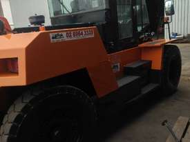 16 ton TOYOTA FORKLIFT diesel  container handler - picture2' - Click to enlarge