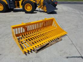 Tractor Rock Bucket, Sieve Bucket  - Euro Hitch - picture0' - Click to enlarge