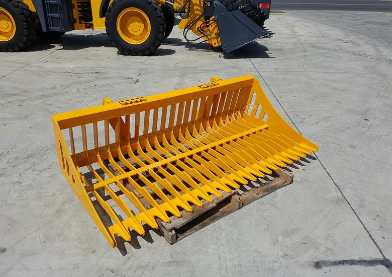 New 2017 Victory Tractor Rock Bucket Sieve Bucket Euro Hitch Tractor