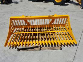 Tractor Rock Bucket, Sieve Bucket  - Euro Hitch - picture0' - Click to enlarge