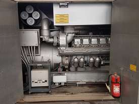 900KVA containorised genset - picture1' - Click to enlarge