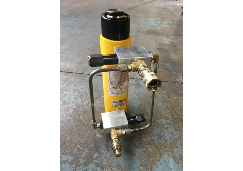 Used Enerpac Enerpac Pump Ram Set 8 X 30 Ton Rams 240 Volt Pump Hose ...