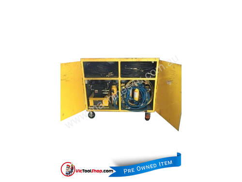 Enerpac Pump & Ram Set, 8 x 30 Ton Rams 240 Volt Pump Hose Manifolds Cabinet