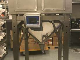 Food Packing Machine - picture0' - Click to enlarge