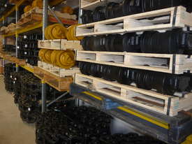 Hitachi ZX120 excavator track link assembly  - picture0' - Click to enlarge