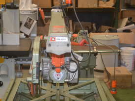 240 Volt  Radial arm saw - picture2' - Click to enlarge