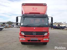 2009 MERCEDES Atego - picture1' - Click to enlarge