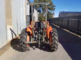 Used Kubota L2050DT Tractor - picture2' - Click to enlarge
