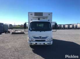 2013 Hino 300 Hybrid - picture1' - Click to enlarge
