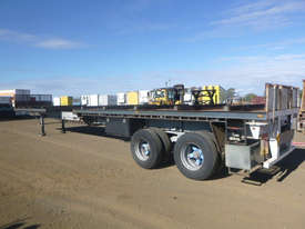 Haulmark Semi Flat top Trailer - picture1' - Click to enlarge