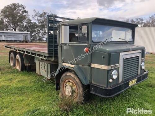 Buy Used international C1800 Tipper Trucks in , - Listed on Machines4u