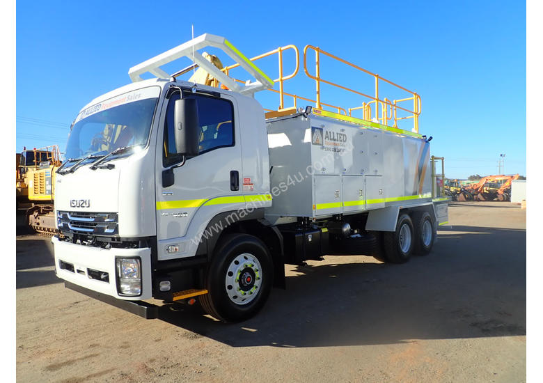 caption 2019 Isuzu FVZ 260-300 Service Body Truck