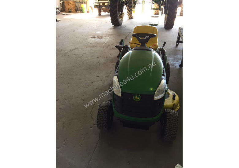 Used John Deere John Deere D105 Standard Ride On Lawn Equipment Ride On Mowers In Listed On 9699