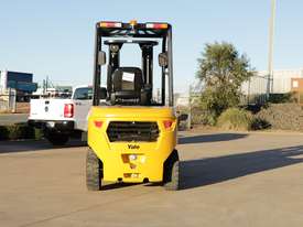 New Yale Diesel 2.5 tonne Forklift  - picture2' - Click to enlarge