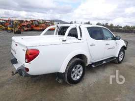 MITSUBISHI TRITON Ute - picture0' - Click to enlarge