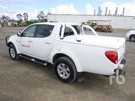 MITSUBISHI TRITON Ute - picture1' - Click to enlarge