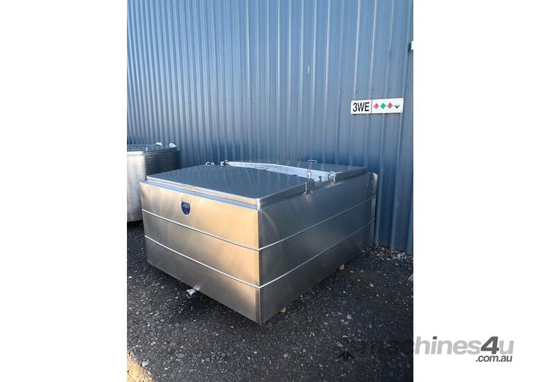 caption Stainless Steel Tank 1,350ltr - Dimple Jacketed And Insulated