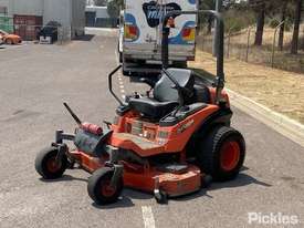 Kubota ZD326 - picture2' - Click to enlarge