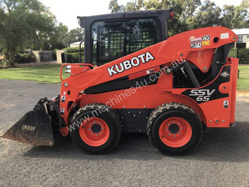 Kubota SSV65 Skid Steer Loader