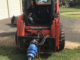 Kubota SSV65 Skid Steer Loader - picture1' - Click to enlarge