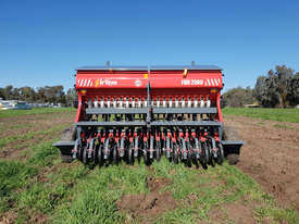 FARMTECH FDD 2500 DOUBLE DISC SEED DRILL (3.0M) - picture1' - Click to enlarge