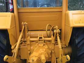 Chamberlain 306 Tractor with 354 Engine - picture1' - Click to enlarge