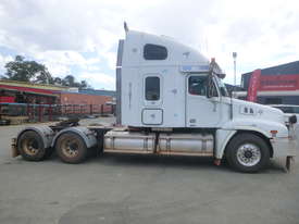 2009 Freightliner Century Class FLX 6x4 Sleeper Cabin 90 Tonne Prime Mover  - picture2' - Click to enlarge