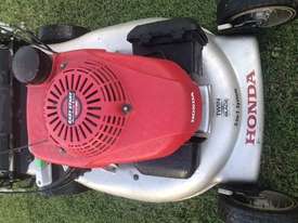 Self Propelled Mower  - picture1' - Click to enlarge