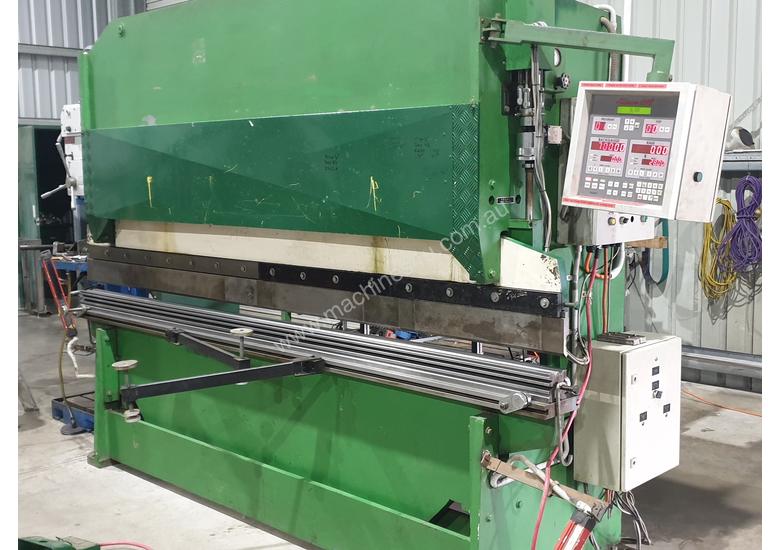 Used 1998 Hydrabend /Kleen 60Ton Press Brake Hydraulic Press Brake in