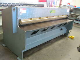 Epic 2450 x 3mm Hydraulic Guillotine Australian Made - picture0' - Click to enlarge