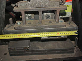 Hydraulic Fabricated Press Small 3 Phase Mobile - picture1' - Click to enlarge