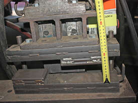 Hydraulic Fabricated Press Small 3 Phase Mobile - picture2' - Click to enlarge