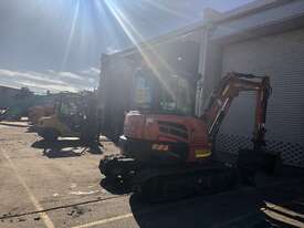 2016 Kubota U55 with 2940 hours - picture2' - Click to enlarge