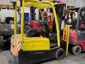 Hyster 1.8t Electric counterbalanced forklift - Hire - picture0' - Click to enlarge