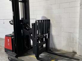 Walkie Reach Stacker - picture0' - Click to enlarge