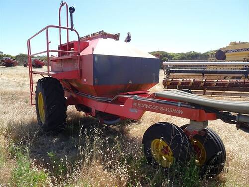caption 2010 Horwood Bagshaw Streamline 6000