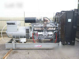 ADVANCED POWER 655KW Stamford GENERATOR 800kVA DETROIT V16 92 turbo DIESEL - picture0' - Click to enlarge