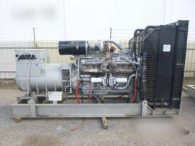 ADVANCED POWER 655KW Stamford GENERATOR 800kVA DETROIT V16 92 turbo DIESEL - picture1' - Click to enlarge