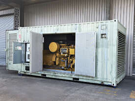 880kVA Used Caterpillar Enclosed Generator Set - picture0' - Click to enlarge