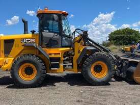 JCB 426ht - picture0' - Click to enlarge