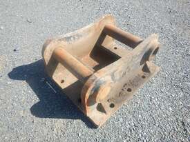 Mounting Bracket to suit 45T Excavator - picture0' - Click to enlarge