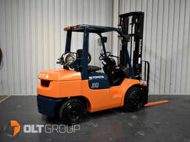 Toyota 3 Tonne Forklift For Sale LPG/Petrol 4000mm Lift Height Low Hours Sydney Melbourne Orange - picture1' - Click to enlarge