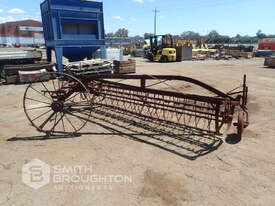 VINTAGE HAY RAKE - picture0' - Click to enlarge