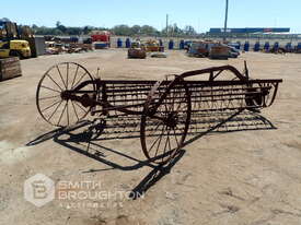 VINTAGE HAY RAKE - picture1' - Click to enlarge