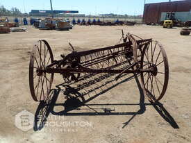 VINTAGE HAY RAKE - picture2' - Click to enlarge