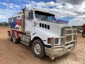 International Transtar 4700 - picture0' - Click to enlarge