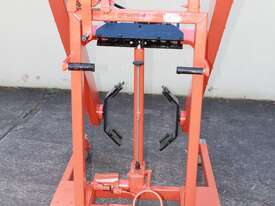 Grip Type Drum Lift & Tip - picture2' - Click to enlarge
