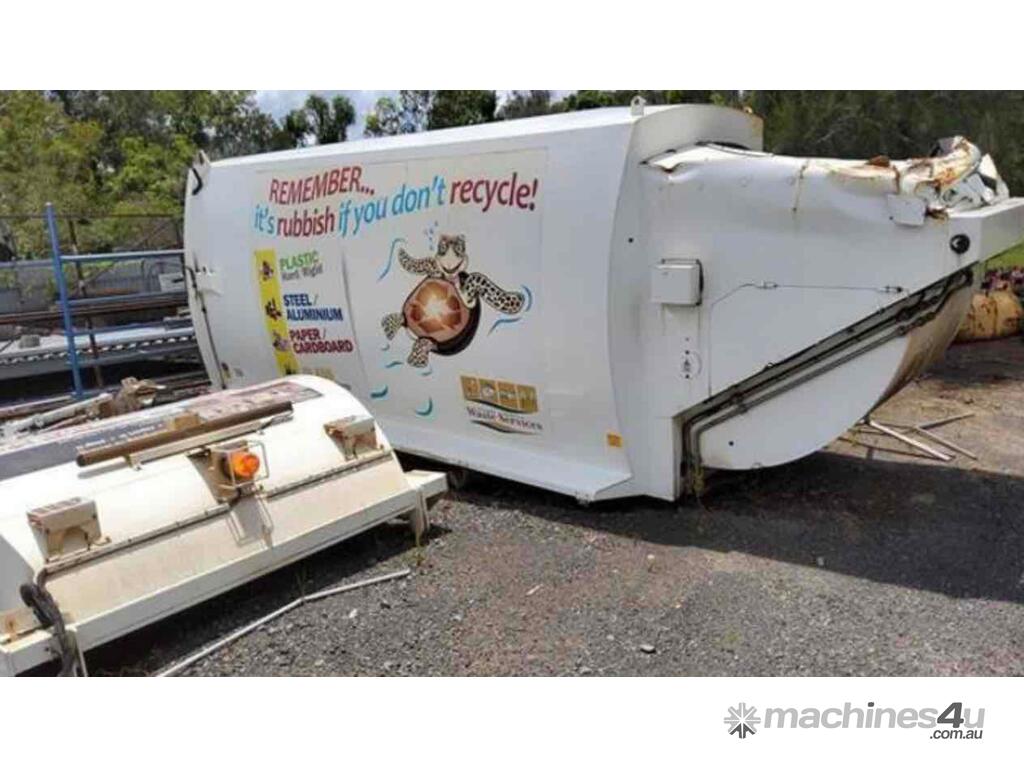 Buy Used 2016 Dennis Eagle / Superior Pack Dennis Eagle Elite Series 2